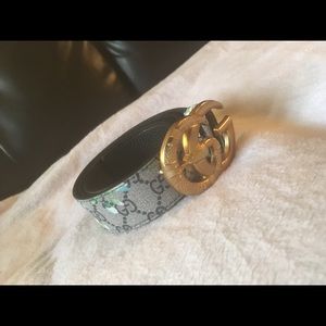 Gucci belt